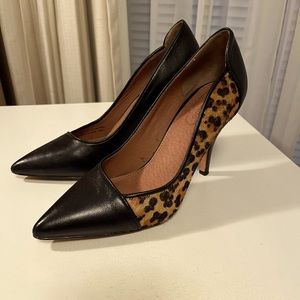 Coral Como Sasha Black Leather Leopard Heels